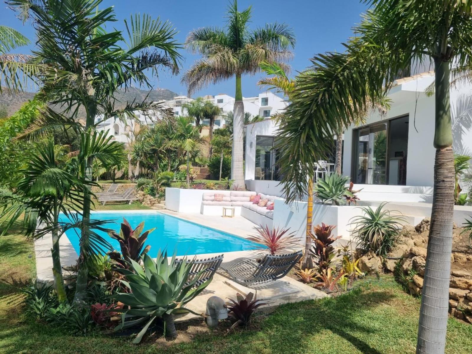Bed & Breakfast In Villa Eden Palm Беналмадена Екстериор снимка